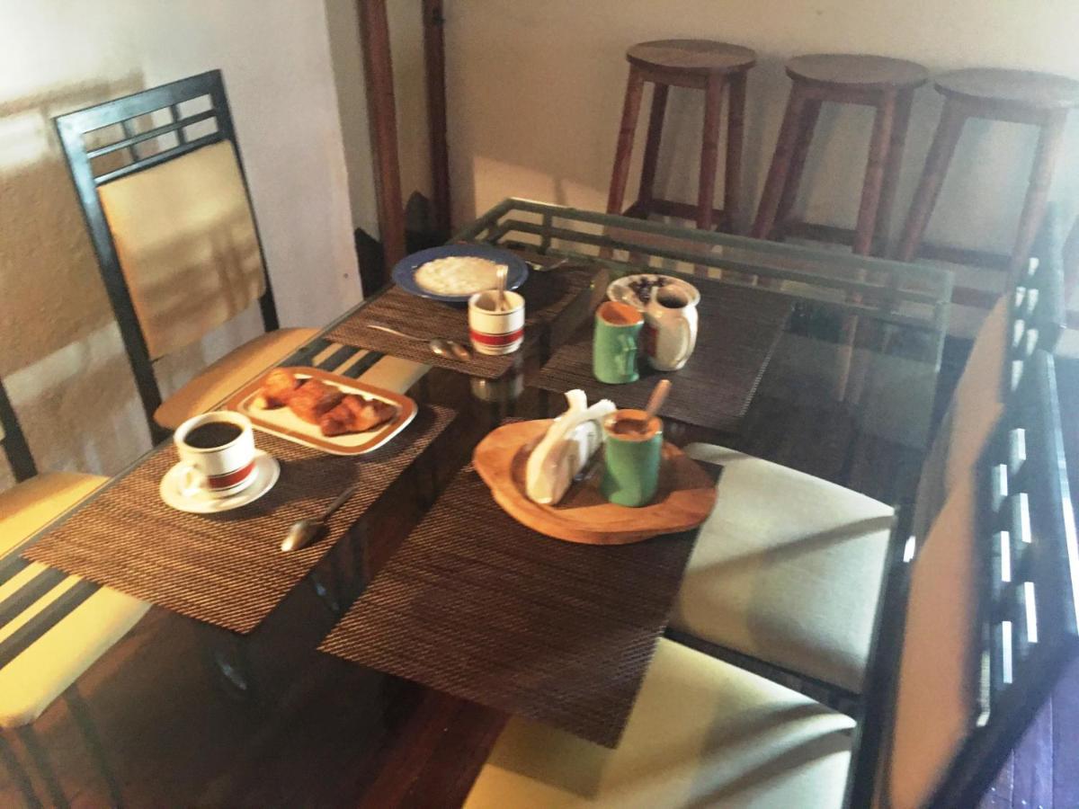 أنتاناناريفو Le Fumoir Guest House Chambre Double المظهر الخارجي الصورة