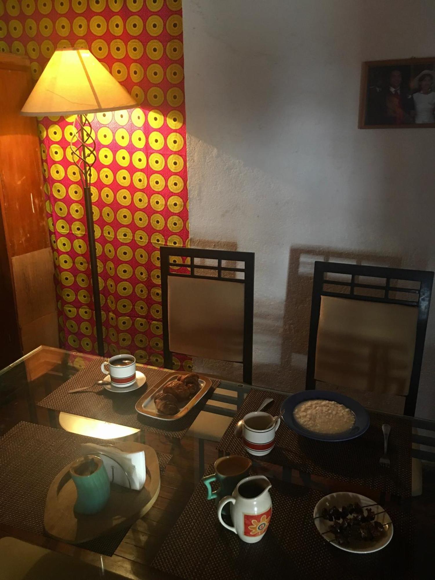 أنتاناناريفو Le Fumoir Guest House Chambre Double المظهر الخارجي الصورة