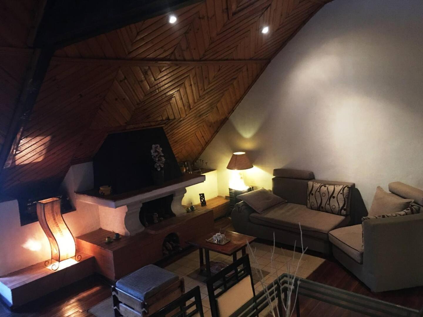 أنتاناناريفو Le Fumoir Guest House Chambre Double المظهر الخارجي الصورة